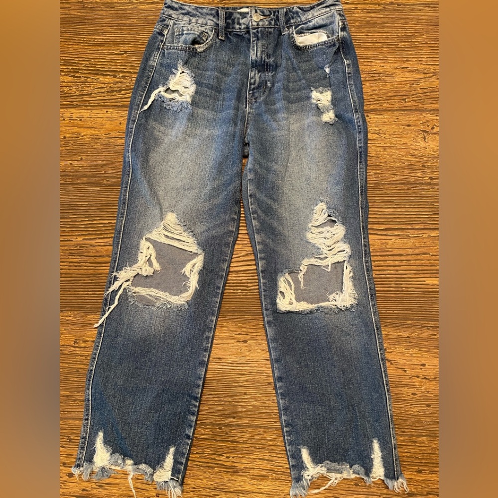 Flying Monkey ladies size 28 Distressed cropped Blue Jeans